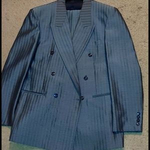 Gino Capellì Size 36l silver pinstriped suit